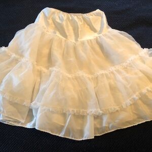 Girl’s half slip/white/size 7/2 layers/lace details on tiers/elastic waistband
